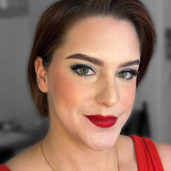 Bold lip with flawless finish